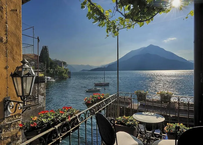 Apartment Casa Pergola Varenna